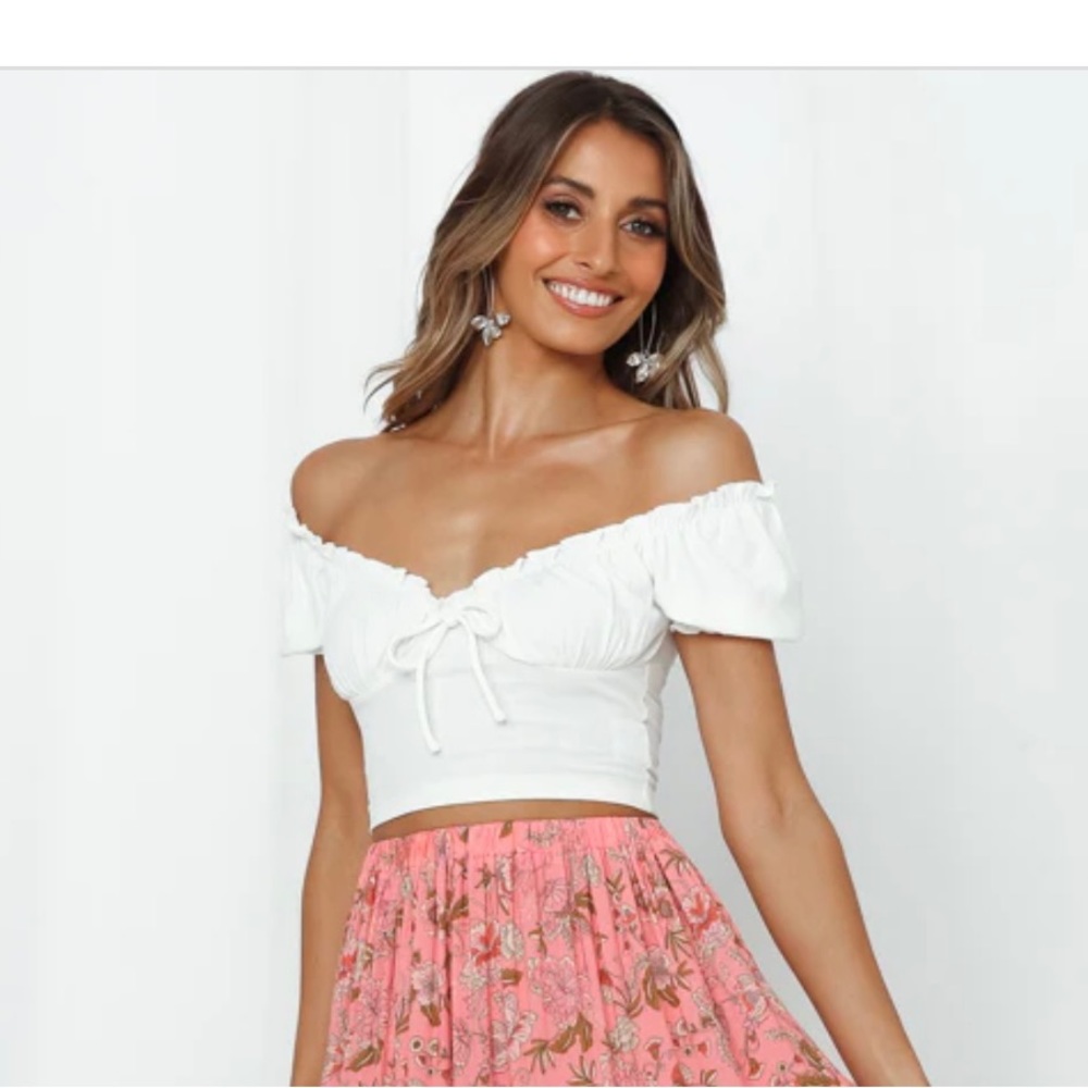 Never Worn Hello Molly White Crop Top Off Shoulder Sz XS (US 2)
